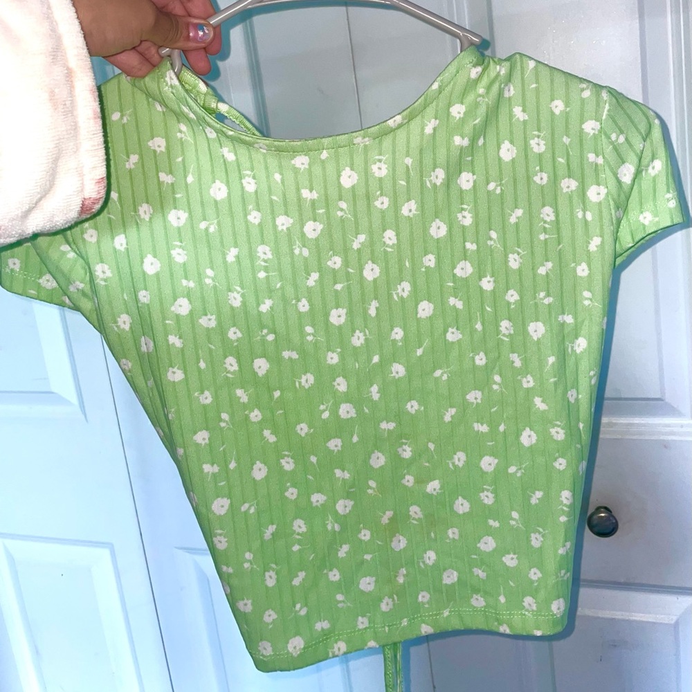 FLORAL TOP 🌿